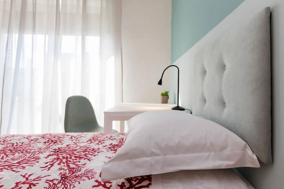 Signorile Appartamento In Mestre 1 Min From Tram To Венеция