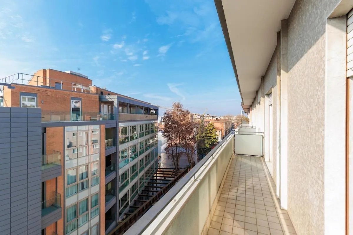 Signorile Appartamento In Mestre 1 Min From Tram To Venice Apartment