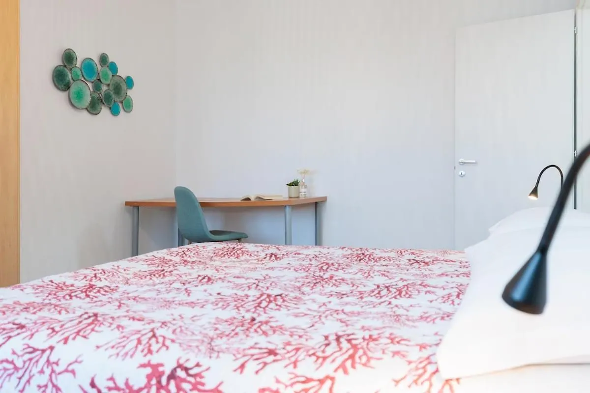 Signorile Appartamento In Mestre 1 Min From Tram To Venice Apartment