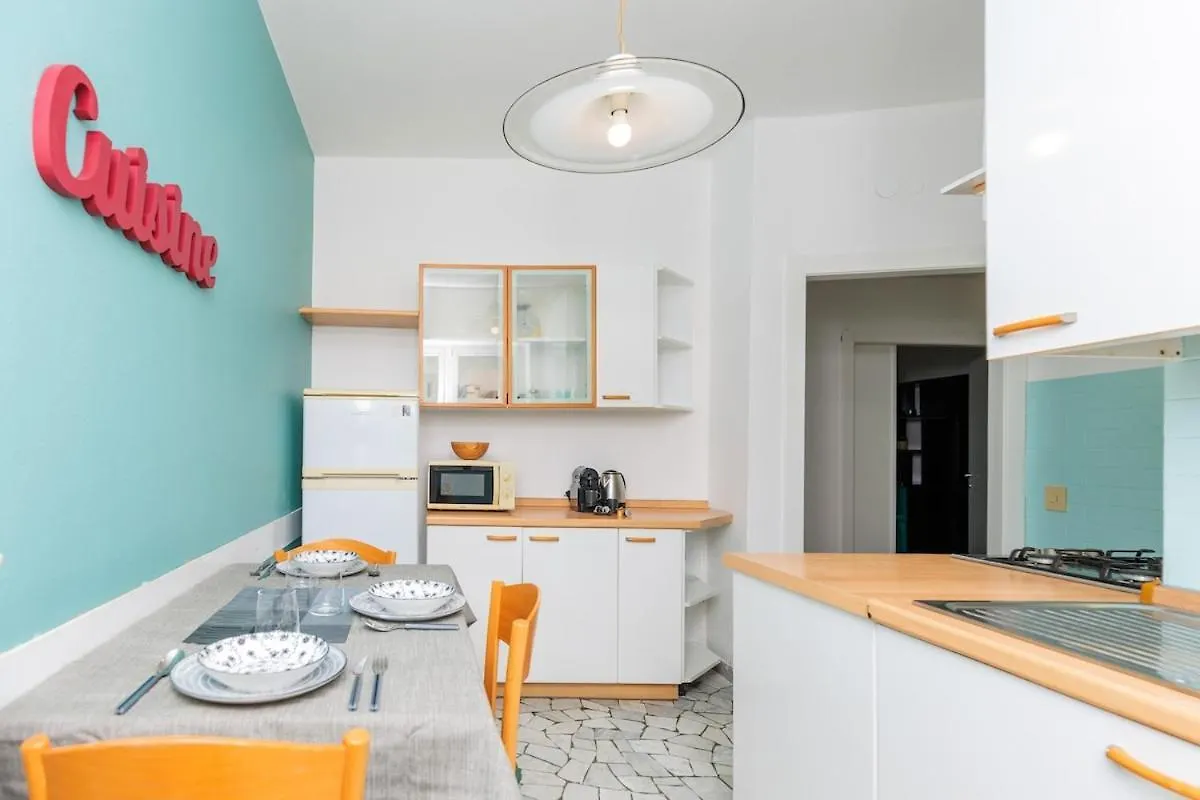 Signorile Appartamento In Mestre 1 Min From Tram To Venice Apartment