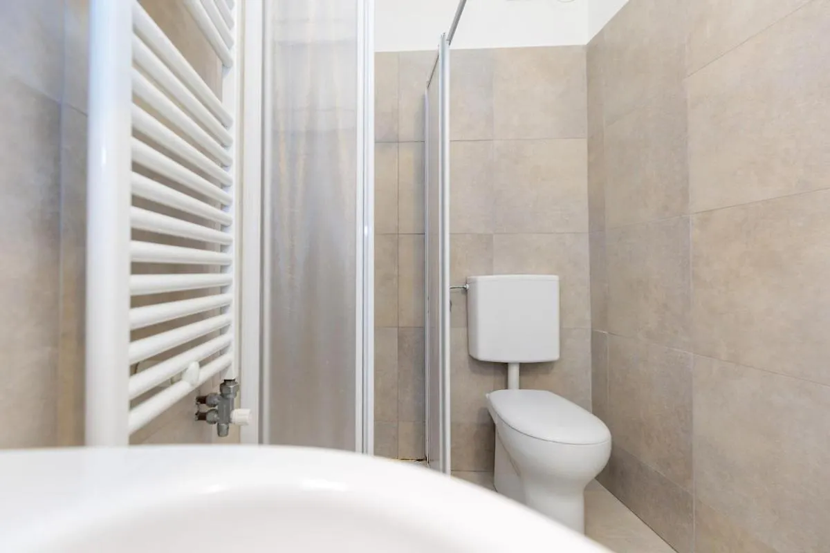 Signorile Appartamento In Mestre 1 Min From Tram To Venice Apartment