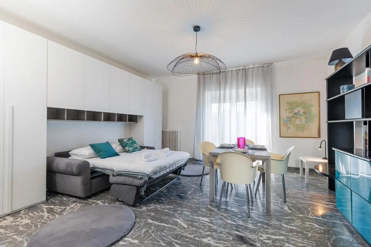 Signorile Appartamento In Mestre 1 Min From Tram To Venice