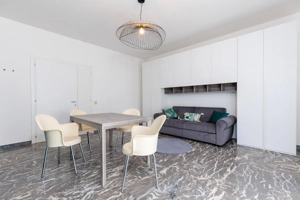 Apartment Signorile Appartamento In Mestre 1 Min From Tram To Venice